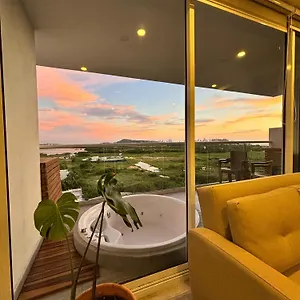 Dominique 907 Luxury , Cartagena Colombia