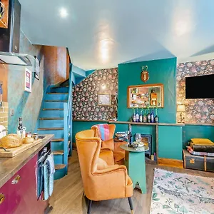 https://hebden-bridge-buttress-retreat.yorkshirehotels.net
